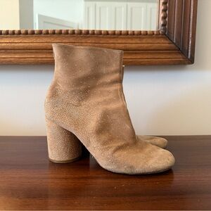 Margiela Round Toe Suede Boots